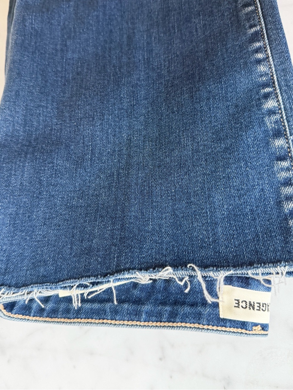 L'AGENCE Ruth High Rise Straight Jeans in Cambridge - NWT - Picture 10 of 12